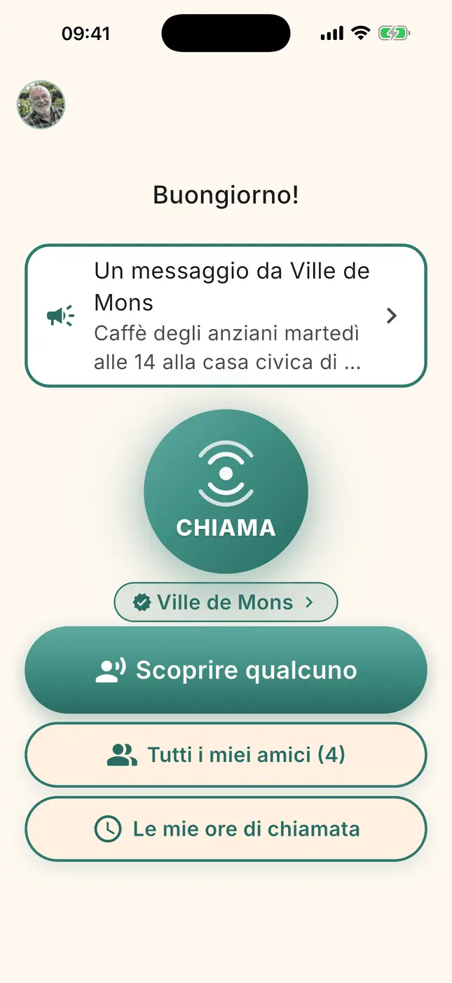 Schermata iniziale di TamTam: un messaggio del tuo comune, il pulsante Chiama e «Conosci qualcuno»