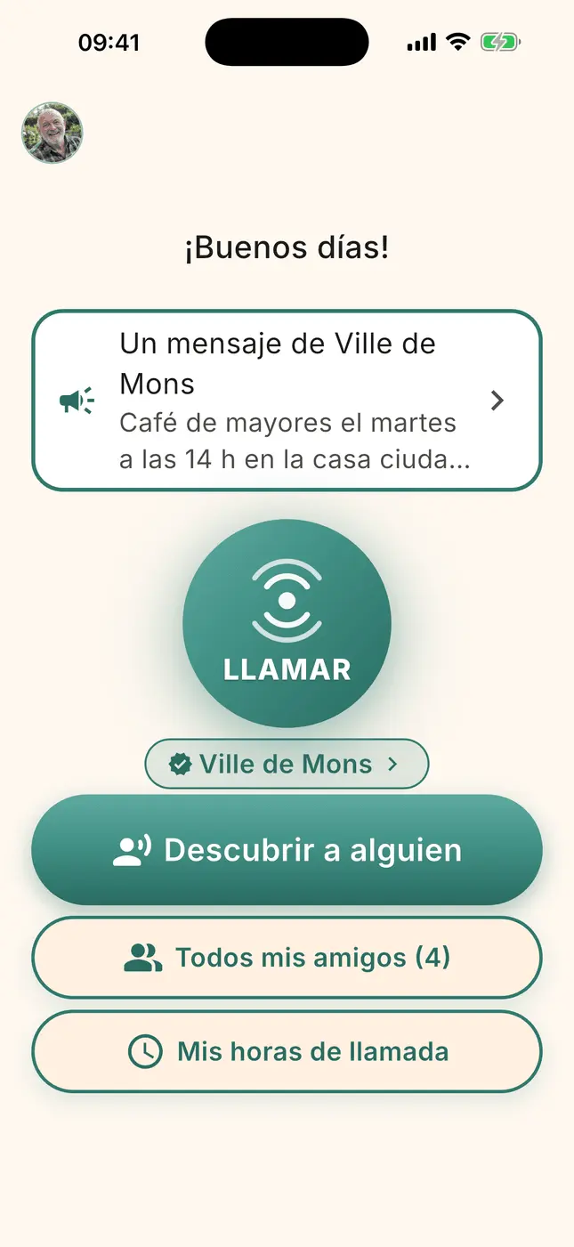 Pantalla de inicio de TamTam: un mensaje de su municipio, el botón Llamar y «Conocer a alguien»